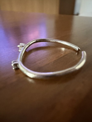 Silver ring with zirconia, adjustable, used