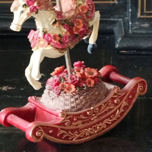 Decorative rocking horse that plays music new