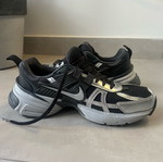 Nike Sportswear V2K athletic shoes like new, size 38.5, black