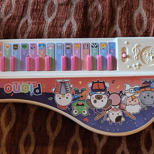 Children's piano with music and animal sounds like new