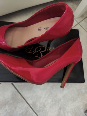 Red Lotystrini pumps size 38 used