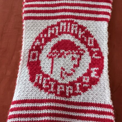 Olympiacos Piraeus scarves set, like new, 2 knitted red and white