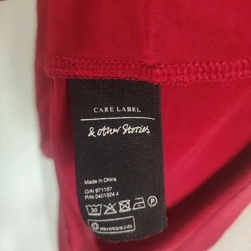 & Other Stories women's cupro T-shirt V-neck like new, red, XS/S