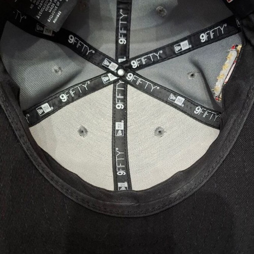 New Era Chicago Bulls Jockey Hat NBA 9FIFTY like new, grey