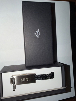 Μπρελόκ Mini καινούργιο
