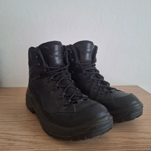 Lowa leather boots used, size 45, Vibram sole, black