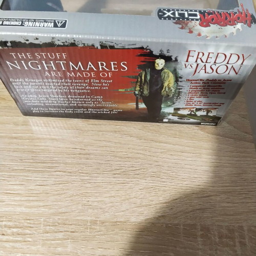 Horrorclix Freddy vs Jason board game collectible like new