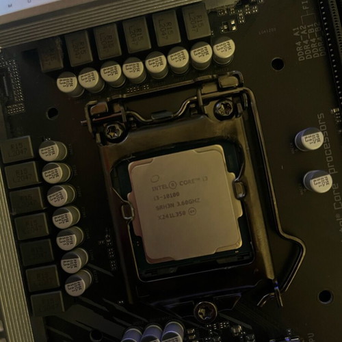 Gigabyte B560M Aorus Pro AX motherboard and Intel Core i3-10100 set used