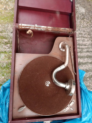 Prewar gramophone used non-working for parts or decoration