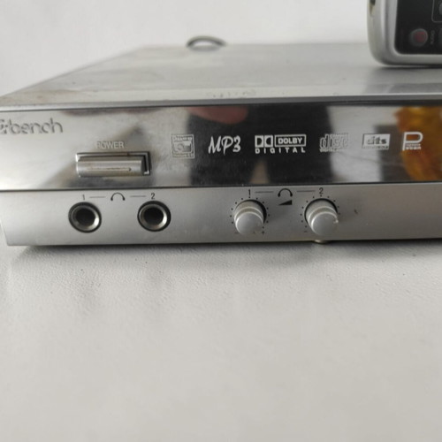 Bench KH-6777 DVD/CD player with karaoke microphone inputs