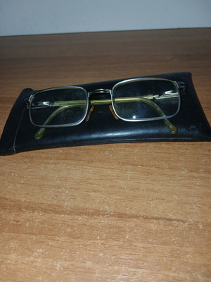 Myopia glasses used with case