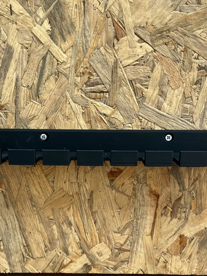3D Printed Wall Mount for Screwdrivers with 7 Slots