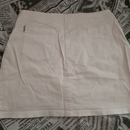 Madlen white mini skirt like new, thin denim fabric