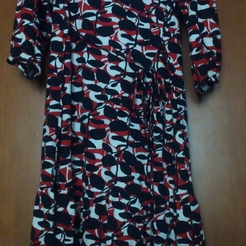 Dress with unique print like new, size L
