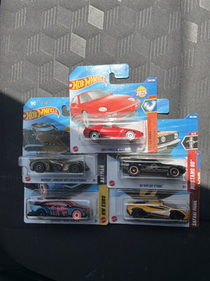 Hot Wheels πακέτο 5, σαν καινούργιο, διάφορα σχέδια με κάποια σπάνια