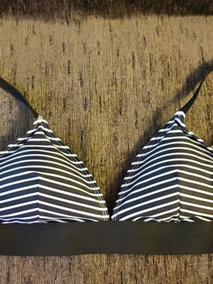 Esmara medium bikini top new with removable padding