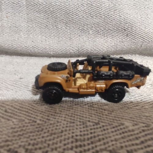 Matchbox Sahara Survivor toy car used, 7.5 cm, 2009