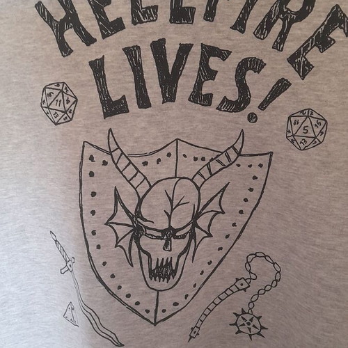 Stranger Things Hellfire Lives ringer T-shirt new, size L, gray-black