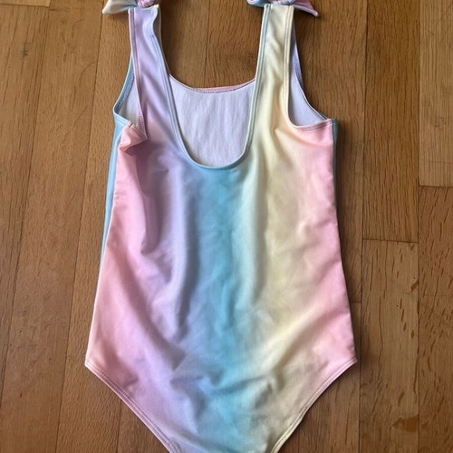 H&M Pastel Rainbow One-Piece Swimsuit new, sizes 122-128 cm