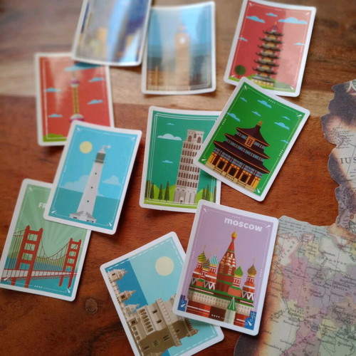 Travel-themed decoration items like new