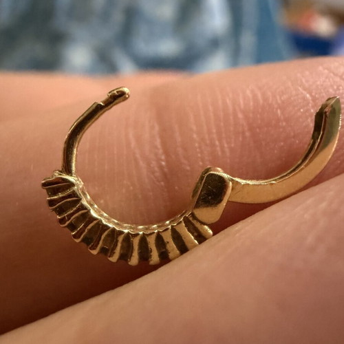 18K Gold Hoop Earrings, 2.5g, Like New
