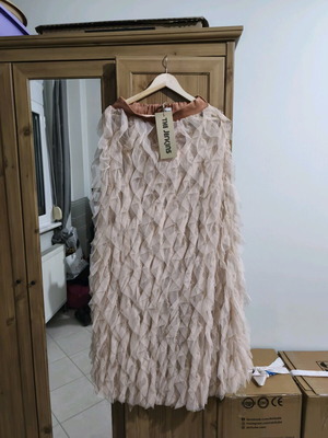 The Jerkins skirt new, beige and pink