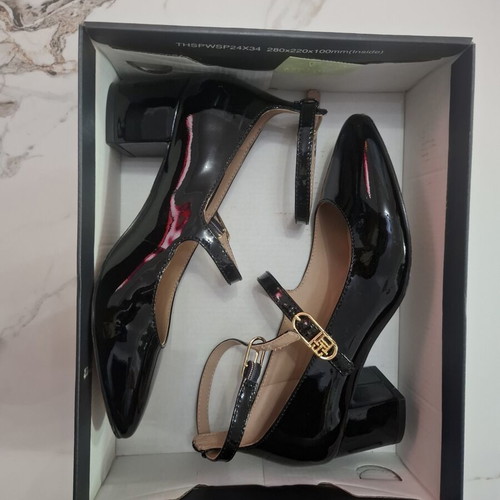 Tommy Hilfiger Mary Janes patent leather shoes, size 36