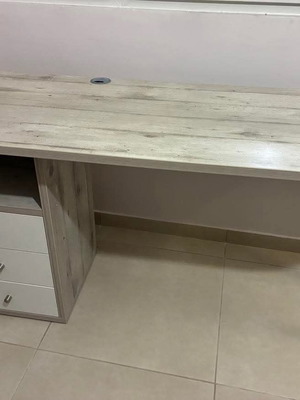Project House children's desk with three drawers