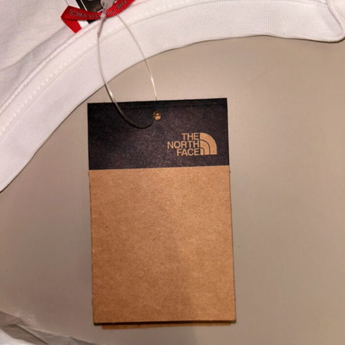 The North Face T-shirt new, white, size S, 100% cotton