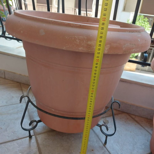 Large balcony flower pots used, set of 2 with base and saucer