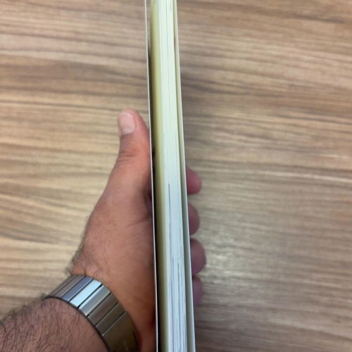 Sta Ichni Tou Thisavrou Ton Thisaveron book like new