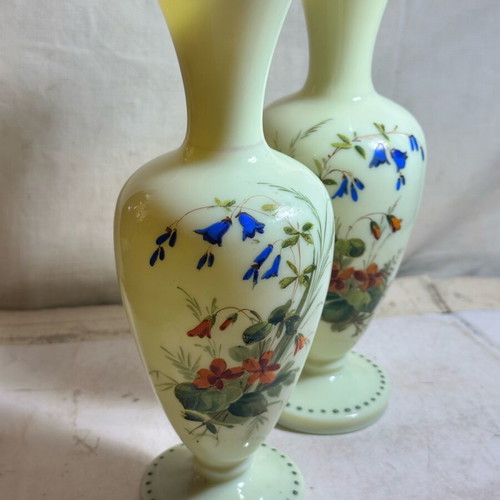 Pair of opaline vases used with uranium and embossed painting 19th century