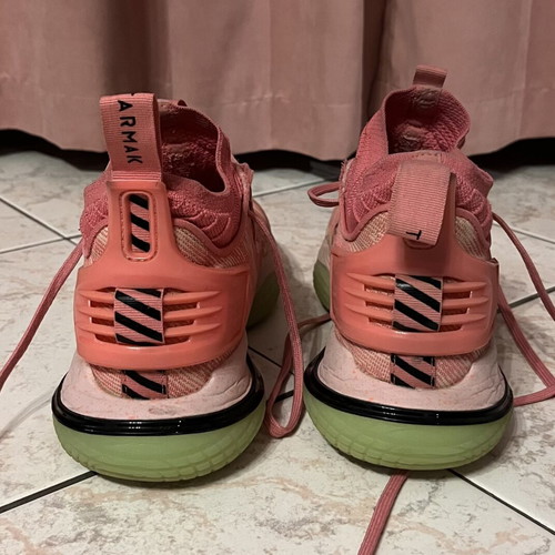 Basketball shoes size 42, pink and green