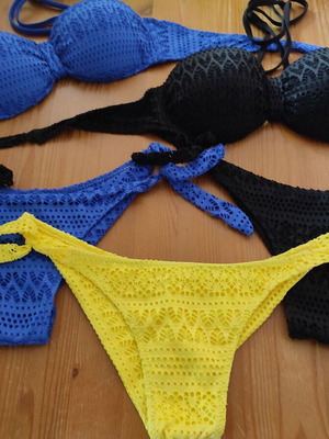 Grazie Donna Mix & Match Bikini Set like new, 2 bras and 3 slips