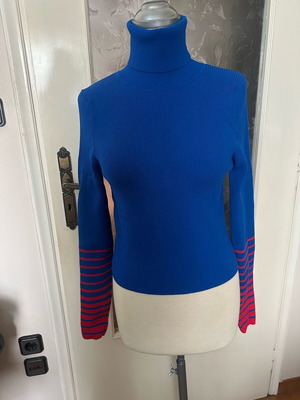 Tommy Hilfiger x Gigi Hadid blue turtleneck sweater like new, size M