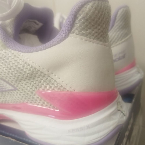 Babolat tennis shoes new, size 38.5, white and pink