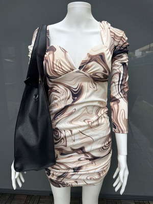 Dress beige, size M, like new