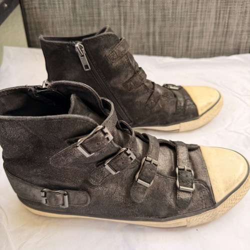 Ash sneakers size 39 used, black