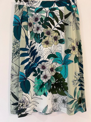 Gerry Weber skirt with tropical floral pattern