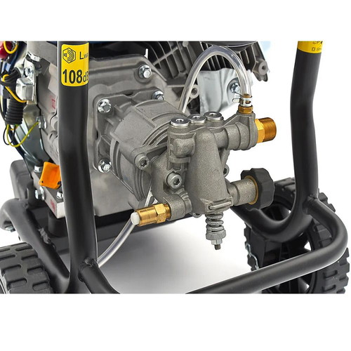 HBM Gasoline Pressure Washer 186 Bar 196cc New with Accessories