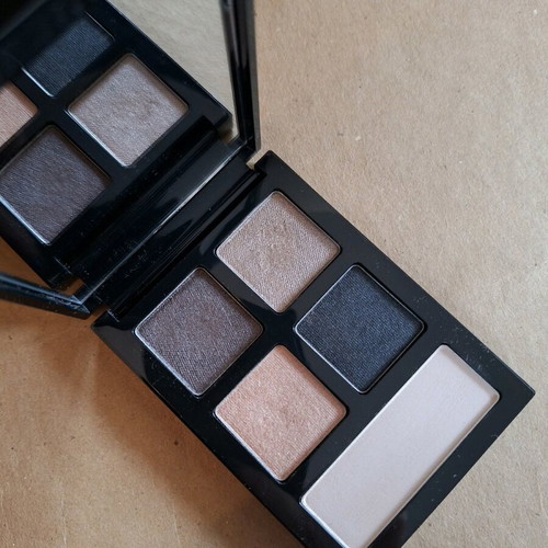 Bobbi Brown Night Smoke eyeshadow palette like new