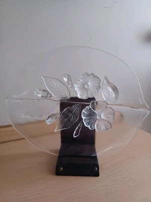 Crystal platter vintage flowers like new