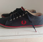 Παπούτσια Fred Perry casual μέγεθος 47 σαν καινούργια, μπλε και κόκκινα