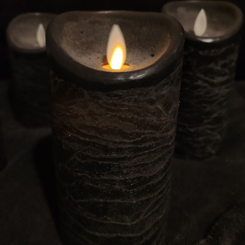Electronic candles like new, set of 6 with remote control