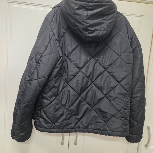 Men's jacket L like new, black with front pockets