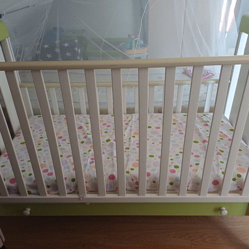 Baby cot with Grecostrom mattress