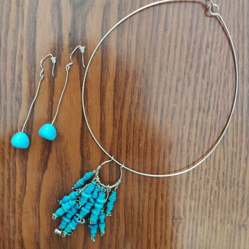Turquoise summer jewelry set used with metal necklace and ceramic beads earrings
