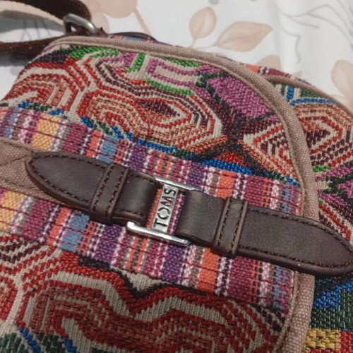 Toms τσαντάκι χιαστί μεταχειρισμένο, πολύχρωμο