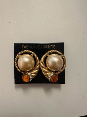 Vintage earrings like new, orange and gold