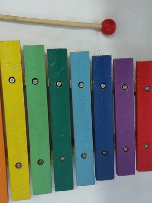 Colored Xylophone 1.5 Octave 12 Notes with Mallet used